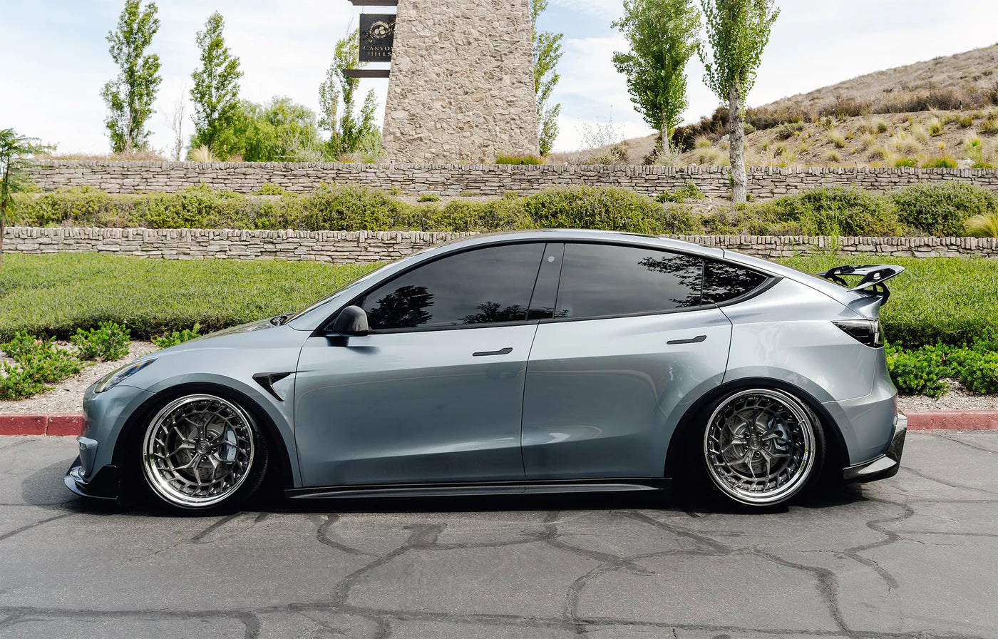 TESLA MODEL Y AT-S CARBON Hattyúnyak szárny