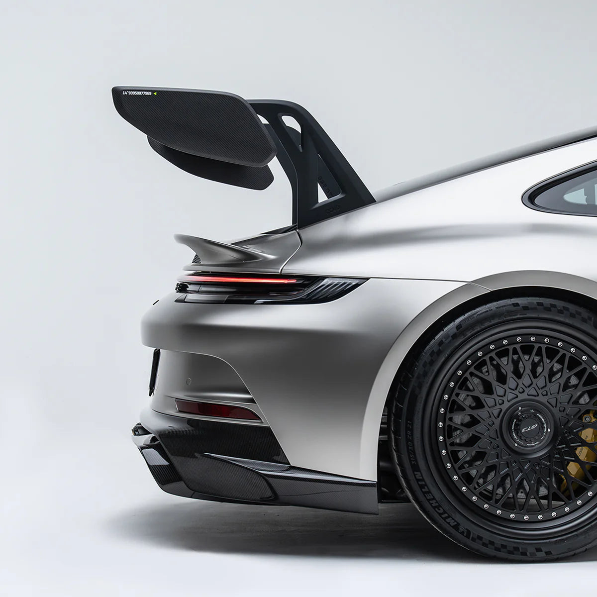 PORSCHE 992.1 GT3 AT-P Hattyúnyak szárny